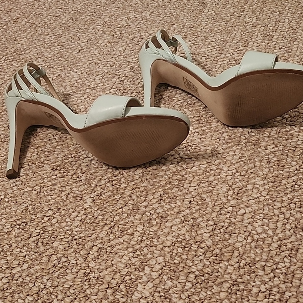 Sandals - Picture 4 of 4